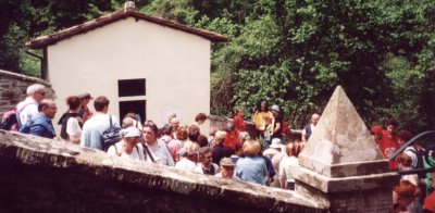 Manifestazione del 19 maggio 2002 a Barbiana in ricordo di don Milani