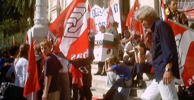 Sciopero di Luned 6 ottobre 2003 contro il contratto firmato dai sindacati di stato e contro la riforma Moratti